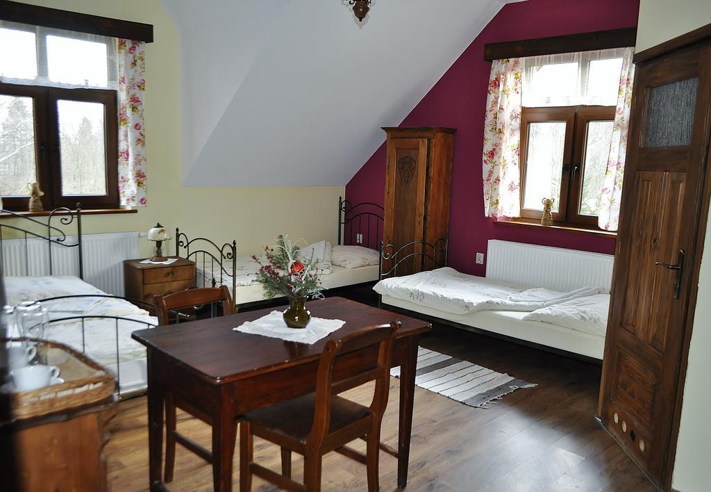 Karczma Brzeziniak Bed & Breakfast Чисна Екстериор снимка